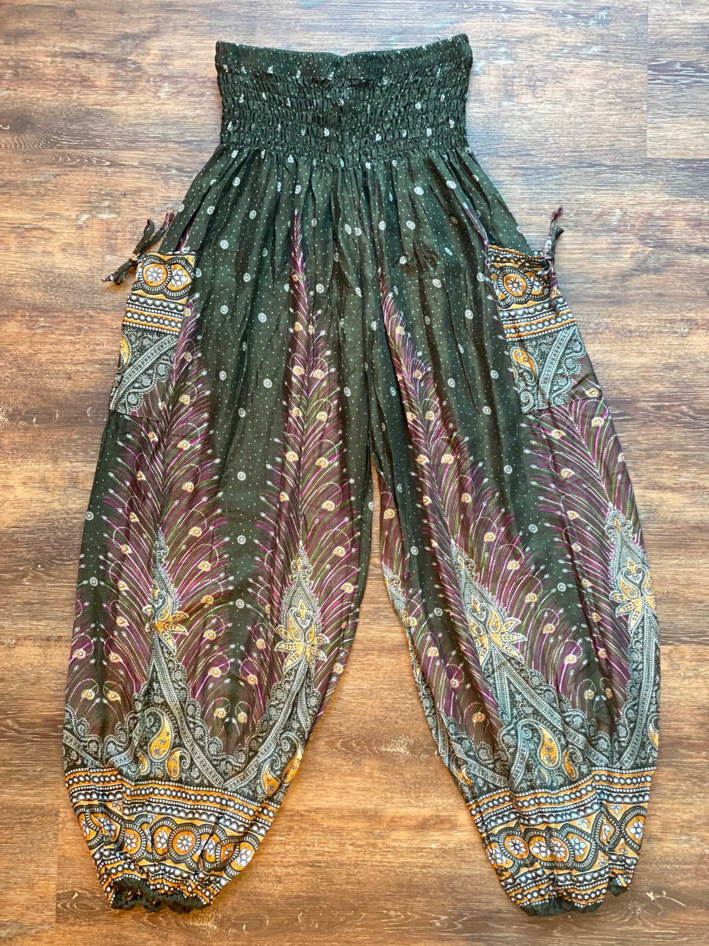 Grounding Vibes, Two Pocket Magic Pant
