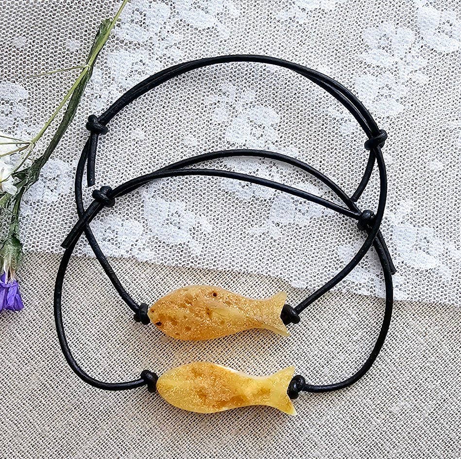 Raw Baltic Amber Carved Fish Adjustable Adult Bracelet 🐟